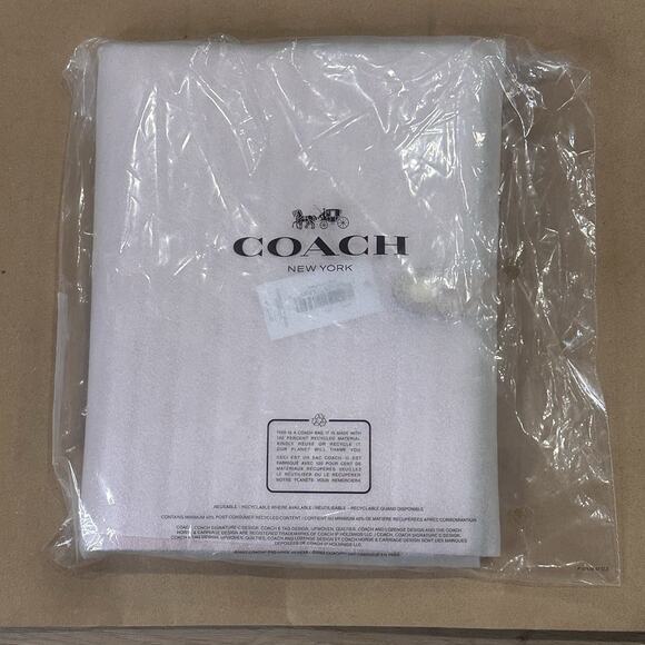 Coach Powder Pink Notebook in Signature Canvas NWT Fully Wrapped Ships 24HRS - Picture 3 of 5